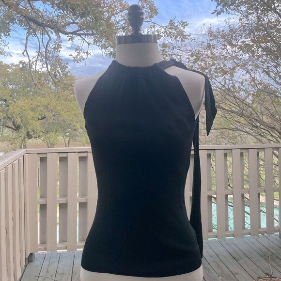 Ann Taylor Loft crepe top sleeveless straight flowing cut Small neckline twisted - Picture 2 of 11